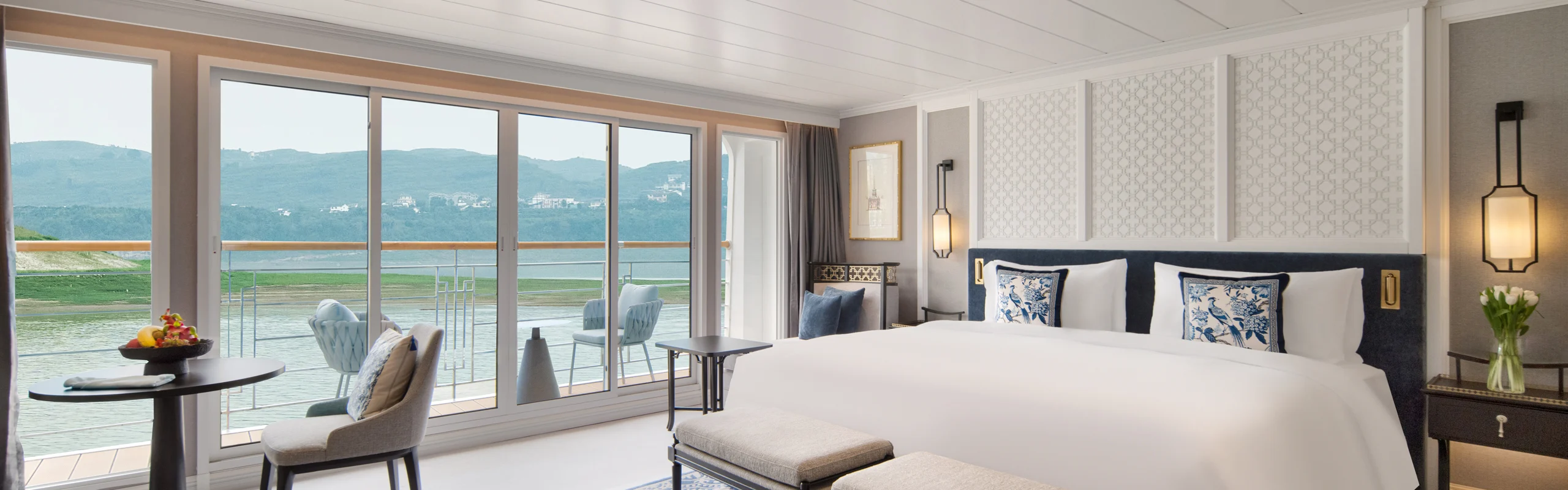 Yangzi Explorer Ambassador Suites