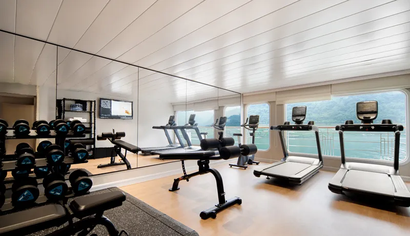 Yangzi Explorer Lobby